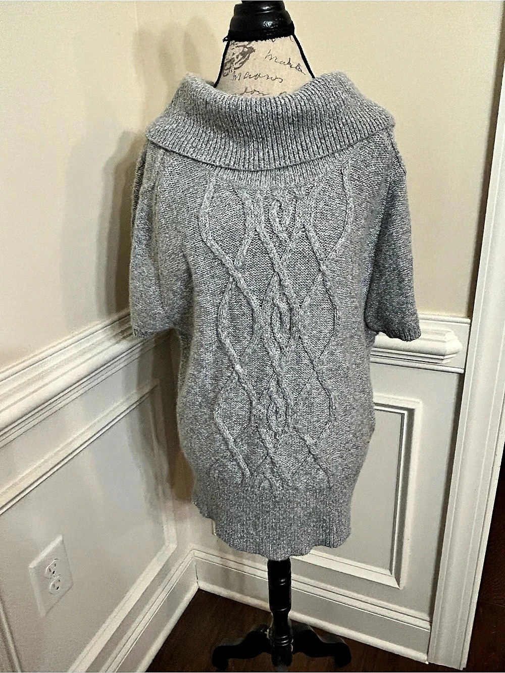 Old Navy Cable Knit Cowl Neck Sweater Gray 1X Like New
